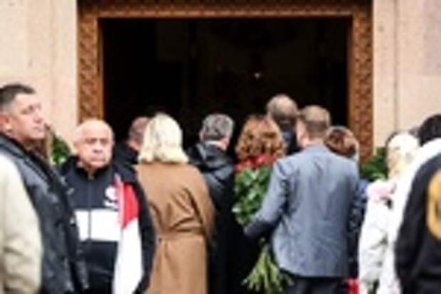 Церемония прощания с кинорежиссером Тиграном Кеосаяном в Москве / Фото: Сергей Карпухин, Сергей Булкин / ТАСС