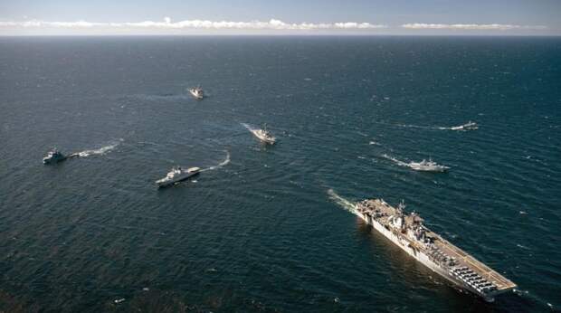 США отправили России "мощное предупреждение" с помощью эсминцев ВМС