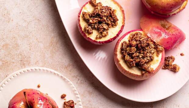 Какие яблоки принесут максимальную пользу для организма: свежие, сушеные или печеные