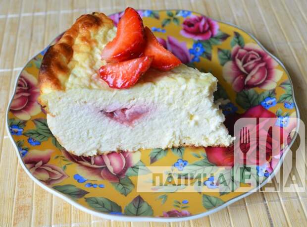 Творожная запеканка с клубникой