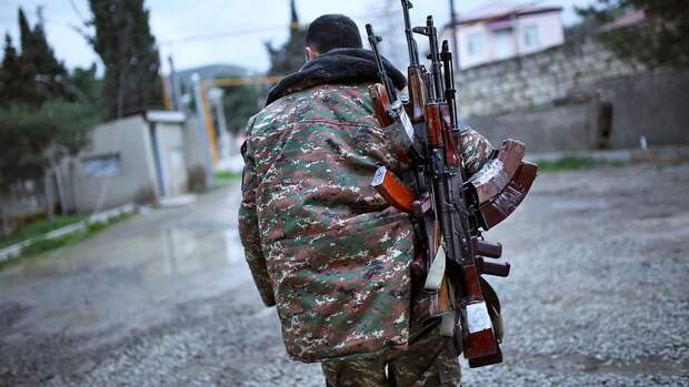 Перемирие в Нагорном Карабахе трещит по швам