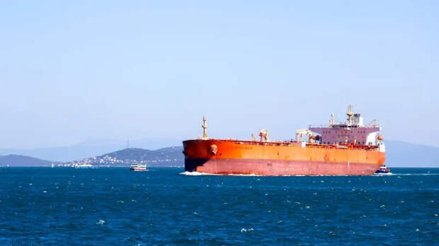 Ожидаемый эффект: цена нефти обрушилась на фоне перемирия на Ближнем Востоке