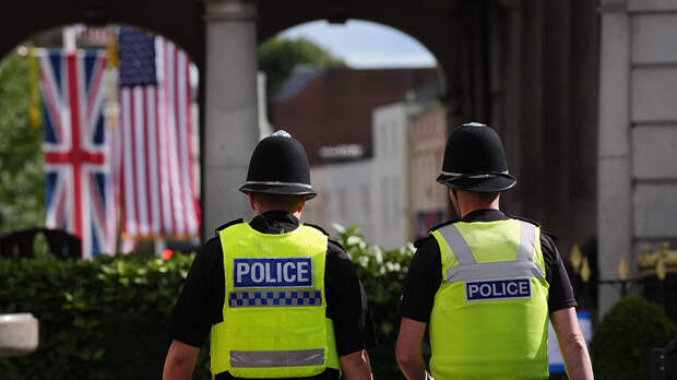 В британском Дерби автомобиль сбил несколько человек, водителя задержали