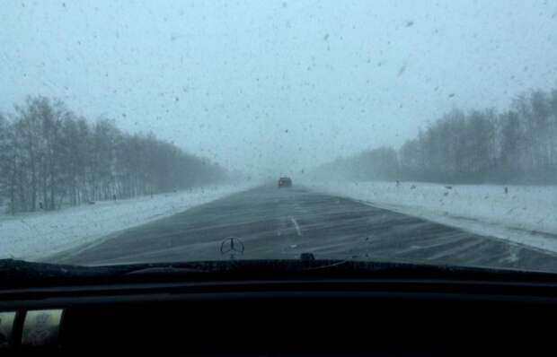 В Астраханской области из-за тумана и возможных снежных заносов установили желтый уровень опасности