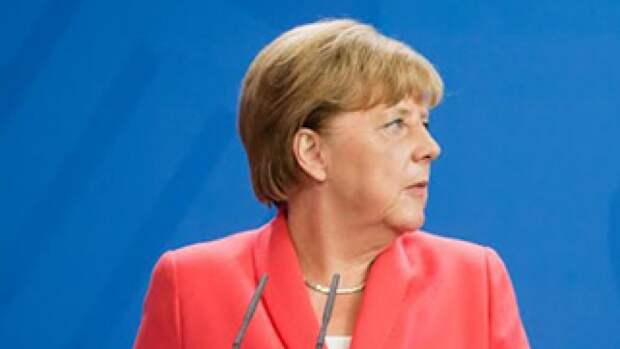 Киев хочет привлечь Меркель к переговорам в «нормандском формате»
