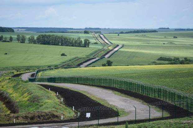 Как выглядит стена на границе Украины с Россией граница, прикол, факты