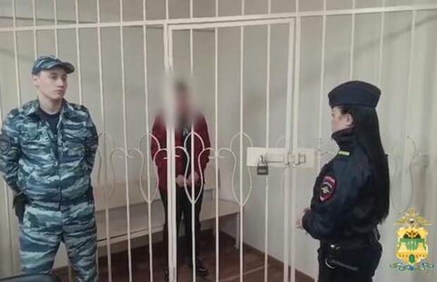 19-летняя девушка украла 1,2 миллиона рублей у трёх пенсионерок в Усть-Лабинске