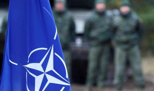НАТО - флаг - военные - рейтерс