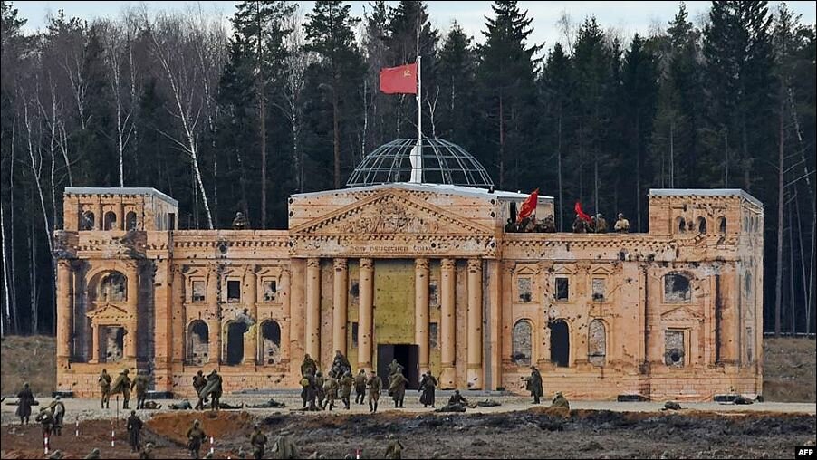 Сколько нам ещё его брать, этот Берлин?