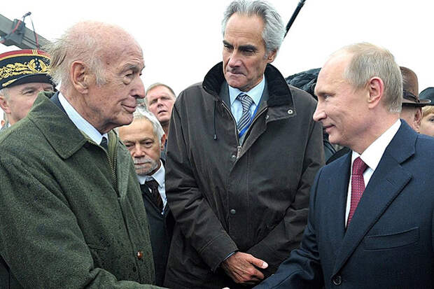 «Медведев превратился в чемодан без ручки»: уволит ли Путин премьера-рекордсмена