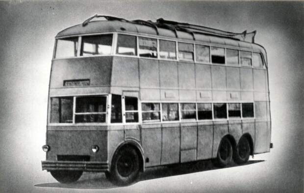 Двухэтажный троллейбус ЯТБ-3.