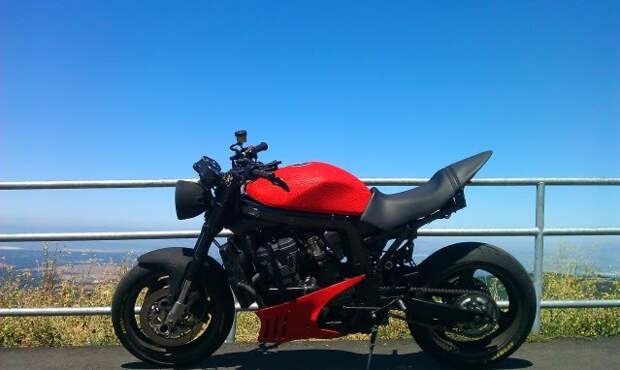 Стритфайтер Suzuki GSX-R750 W 1993