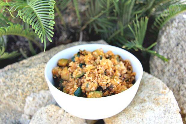 Изображение рецепта «Рис» из цветной капусты с кабачками