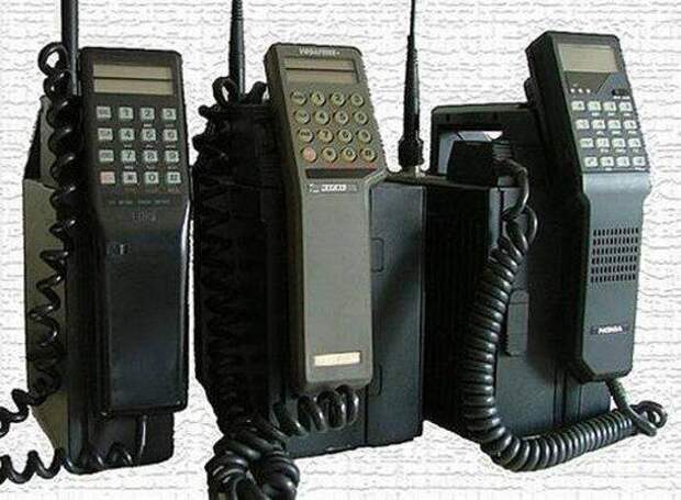 Сотовые телефоны 90 х годов фото