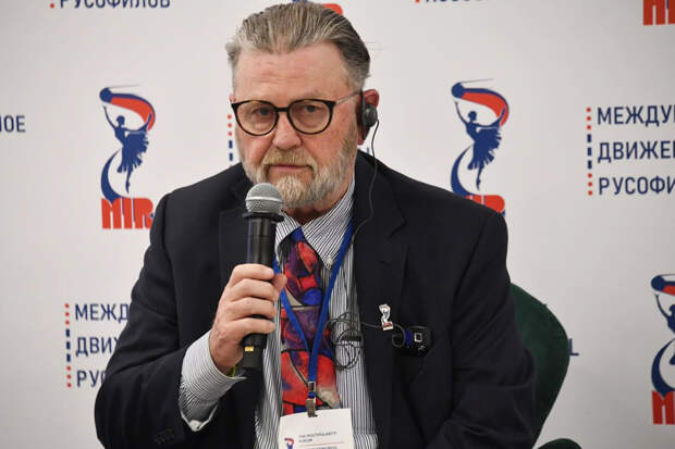 Экс-аналитик ЦРУ Джонсон предрек мировой кризис после атаки США на Иран