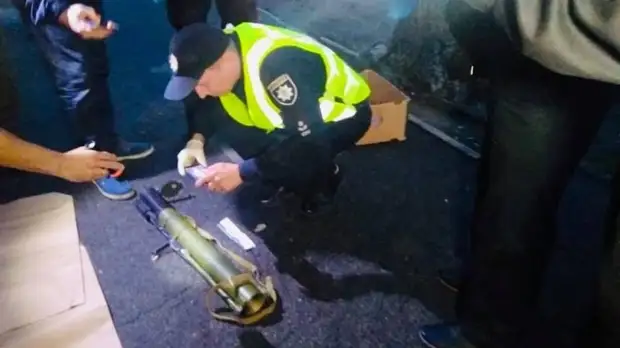 В Киеве в здание телеканала выстрелили из гранатомёта