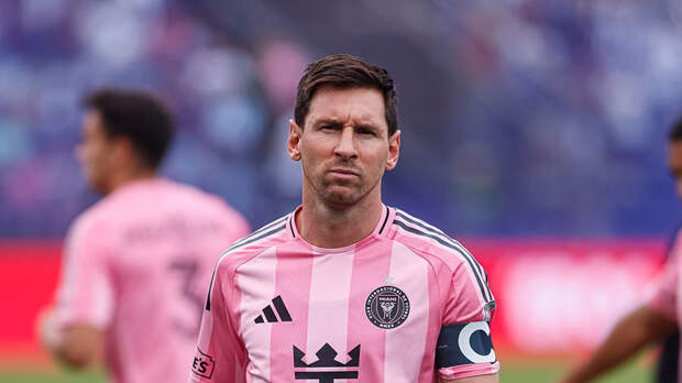 Жена Месси: мы не пьём алкоголь и не курим