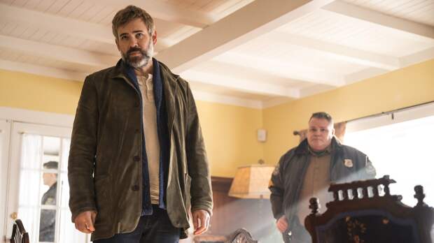 Murder in a Small Town Season 1 Episode 1: The Suspect