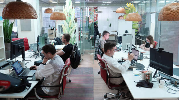 Онищенко порекомендовал россиянам выйти на работу 2 января