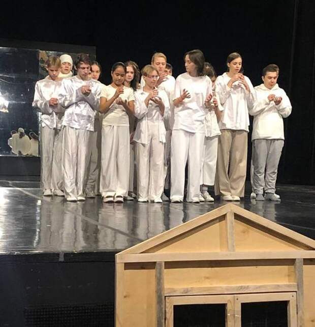 Южноуральские подростки, состоящие на учете в полиции, сыграют в спектакле