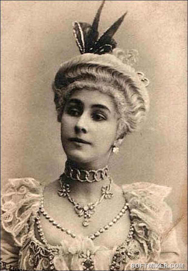 Camargo-Mathilde_Kschessinskaya-1897