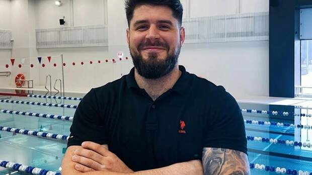 Жена пловца Свечникова указала на полное сходство найденного тела с мужем