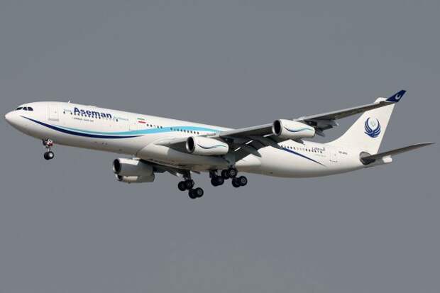 СМИ раскрыли подробности крушения самолета в Иране