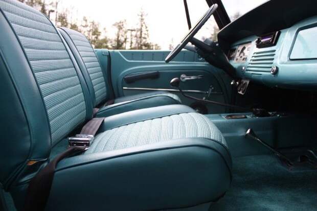 На аукцион выставлен Jeep Jeepster Commando Convertible (53 фото)