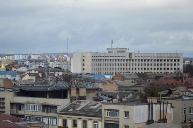 По зданиям СБУ на западе Украины нанесли удары, есть погибшие