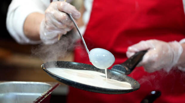 В Роскачестве рассказали о способах приготовления полезных блинов на Масленицу