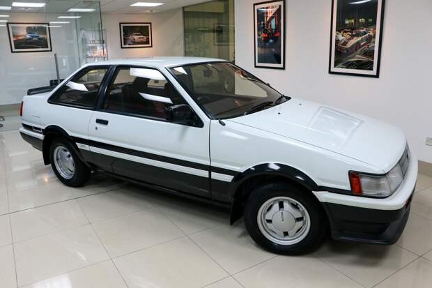 Культовая Corolla AE86 продается в Великобритании 