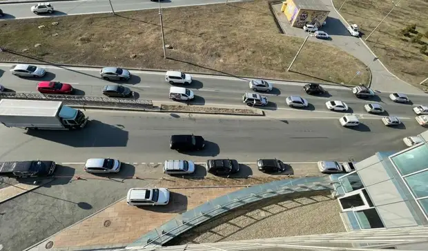 Итоги недели в Приморье: шнурки и Лукашенко, платные парковки, «обнуление» вакцинации