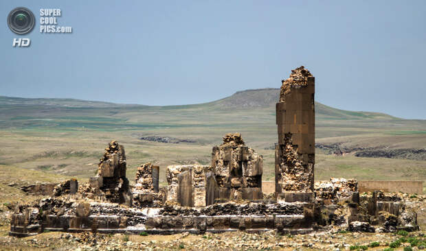Турция. Ани, Карс. 24 июня 2012 года. Руины древнего города-призрака. (Scott Dexter)
