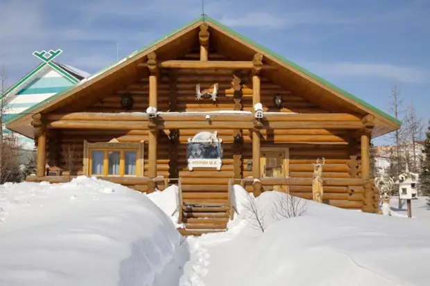 Глава Салехарда обсудил со старожилами города открытие нового музея