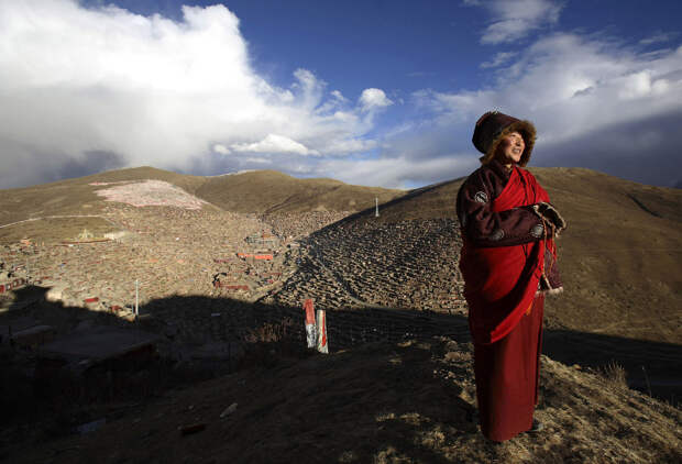 Это была экскурсия во впечатляющий тибетский монастырь Седа