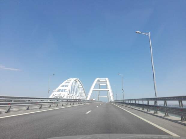 И снова Крымский мост со знаменитыми арками