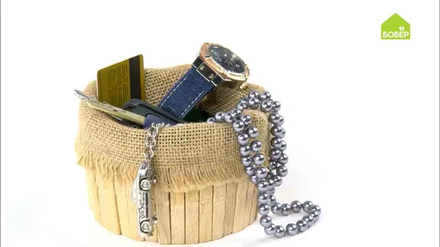 Корзина из прищепок для хранения мелочей