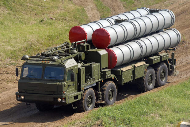 Над российским регионом слышны взрывы: сбиты уже девять БПЛА