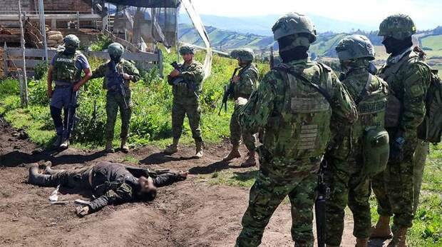 Показательное выступление США в Эквадоре