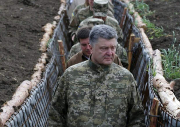 Банковая подключила военных и экспертов к травле Порошенко. Его обвиняют в потере Донбасса Банковая подключила военных и экспертов к травле Порошенко. Его обвиняют в потере Донбасса