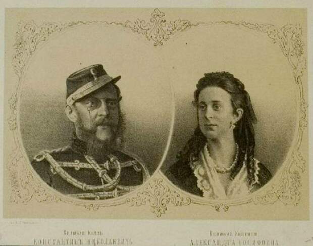 Константин Николаевич и Александра Федоровна. Он умep 13 января 1892 года. Она 23 июня 1911 года. В последние годы жизни он стал инвалидом в результате инсульта. Фото из открытых источников.