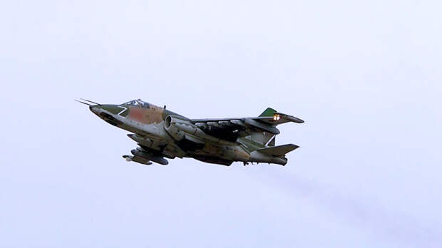 Су-25 уничтожили опорный пункт ВСУ. Лучшее видео из зоны СВО