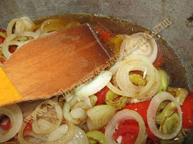 Так готовим баклажаны с мясом и овощами