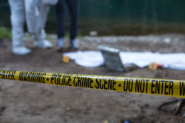 Мужчина скормил маленькую девочку аллигаторам и избежал казни