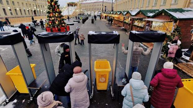 В Петербурге вслед за Москвой отменили салют на Новый год