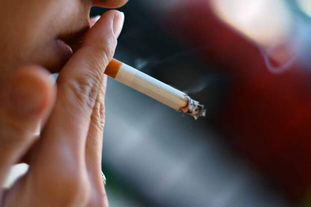Периодическое курение сравнили по степени риска с постоянным
