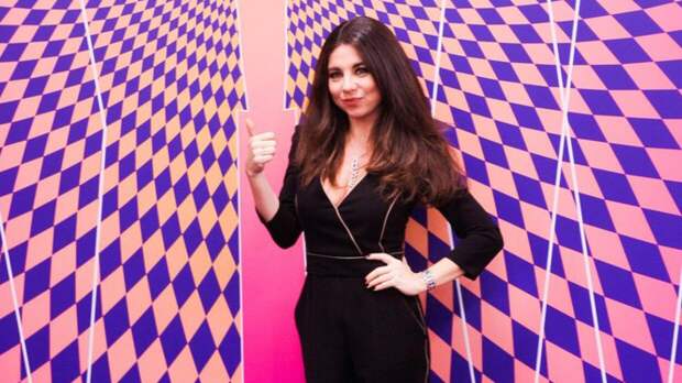 Плетнева предположила, кто скрывается под костюмом Ананаса в шоу «Маска»