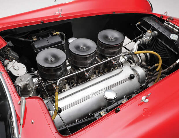 Спорткар Феррари 1953 года с длинным названием 340/375 MM Berlinetta ’Competizione’ Спорткар Феррари 1953 года с длинным названием 340/375 MM Berlinetta ’Competizione’