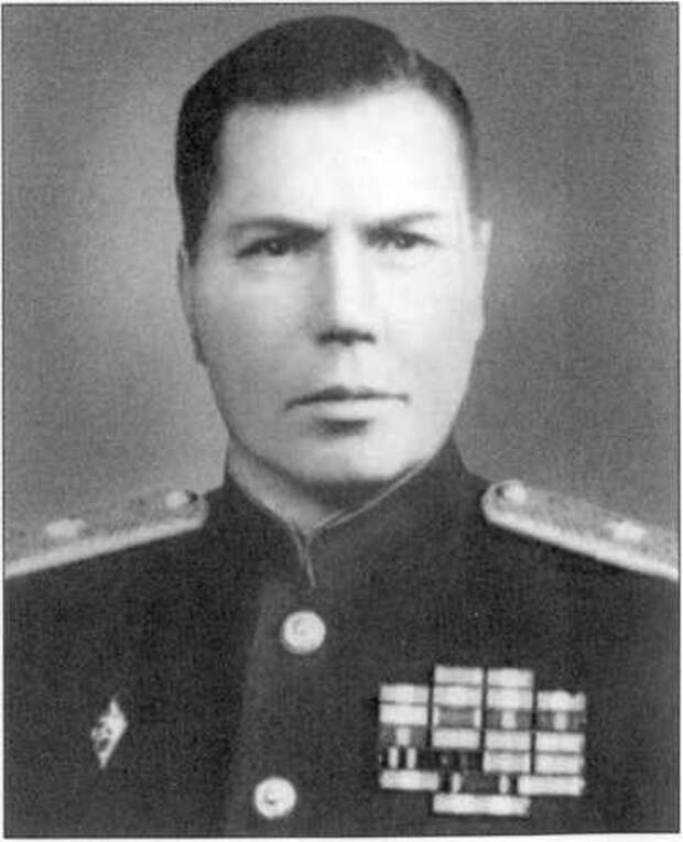 Генерал-майор Илья Васильевич Виноградов начальник разведотдела штаба 2-го Белорусского фронта.