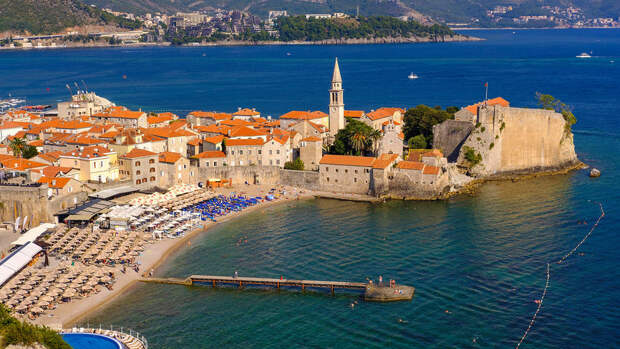 В парламенте Черногории заявили об отсутствии решения о введении виз для россиян